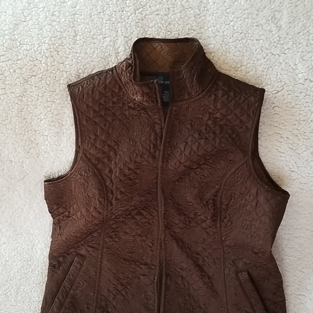 Vest - Picture 3 of 3
